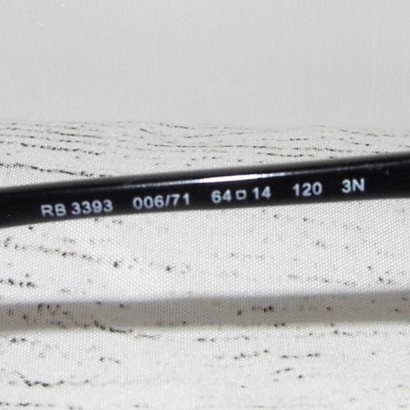 Ray-Ban Aviator Black Frame Sunglasses - Picture 4 of 5